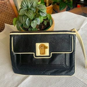 JUICY COUTURE wristlet